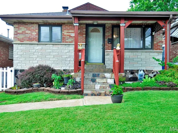 937 Regina Ave, Saint Louis, MO 63125