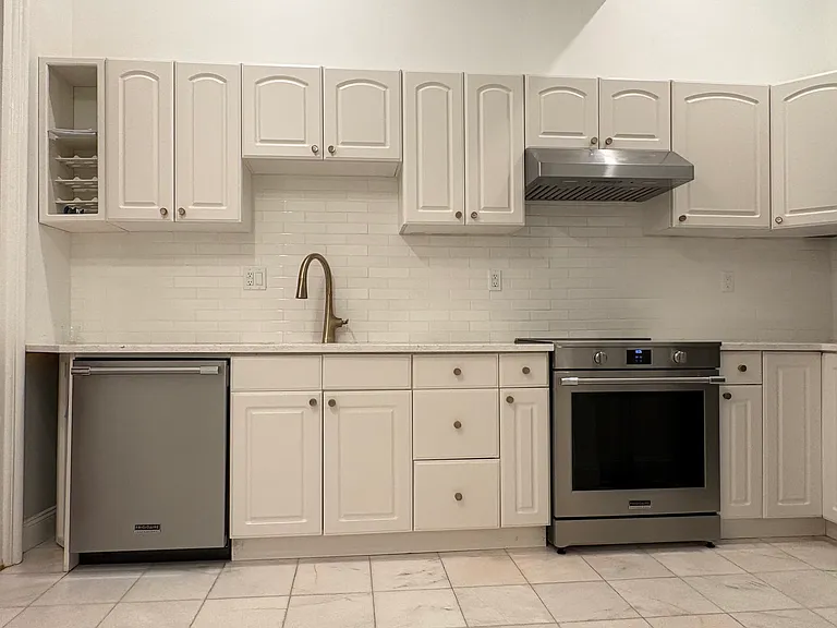 20 Greenough Pl #1 — Photo 9