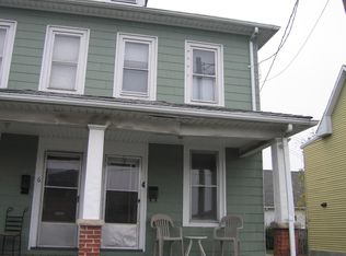 4 Commerce St, Hanover, PA 17331