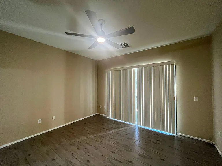 673 Peachy Canyon Cir #103 — Photo 20