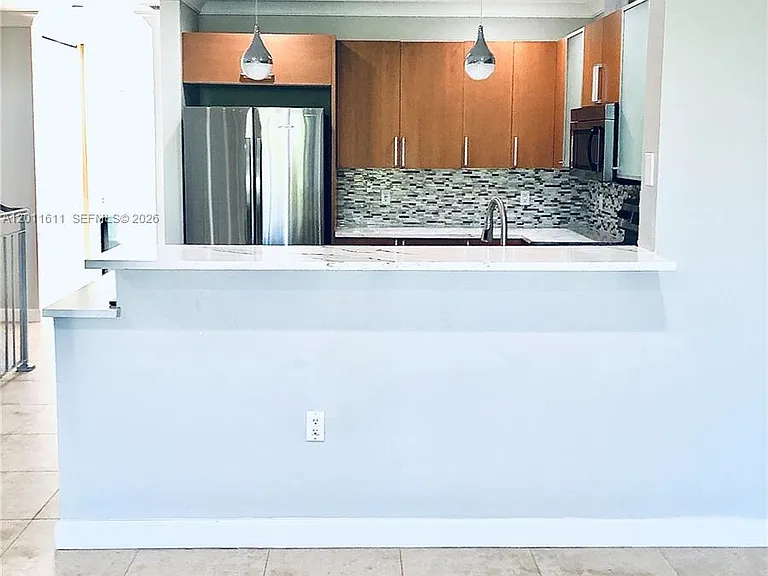822 NE 19th Ave — Photo 14