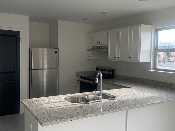 4th image of 230 Fulkerson Dr #B
