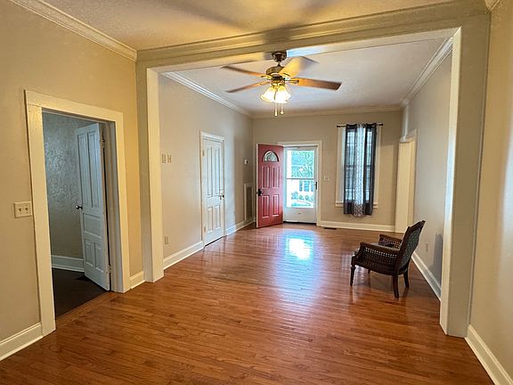 4th image of 312 Lynn Ave