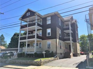 123 Winthrop St, Woonsocket, RI 02895