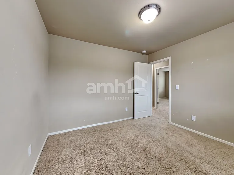 715 204th St E — Photo 17