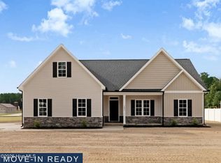 102 Chester Pl, Pikeville, NC 27863