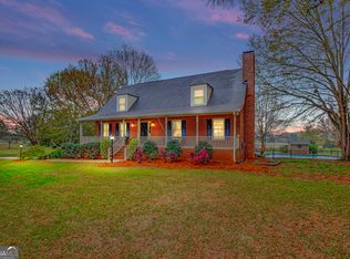 275 Old Farm Rd, Fayetteville, GA 30215