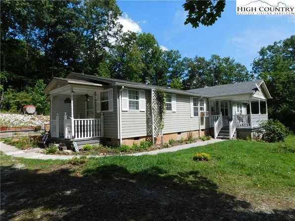 563 Mullin Hill Road, Spruce Pine, NC 28777