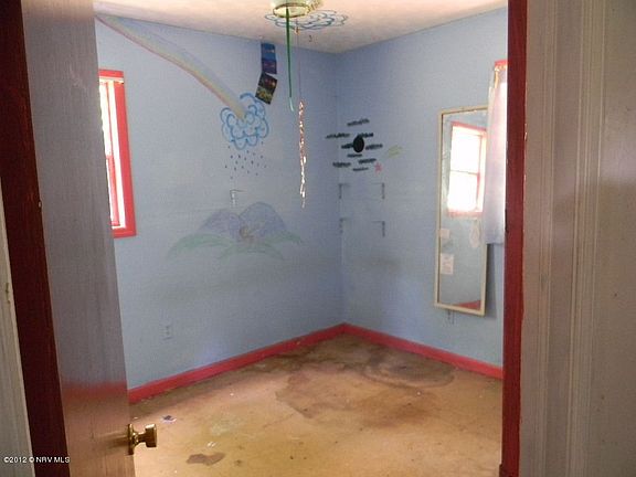5th image of 6866 Roope Ln