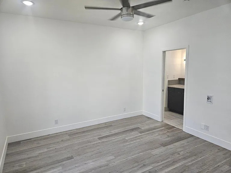309 S Roosevelt St — Photo 24