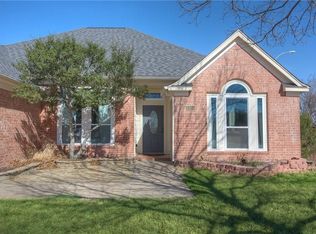 6900 Windwood Trl, Fort Worth, TX 76132