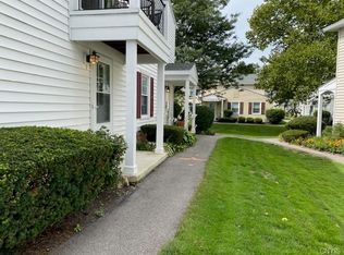 7 Arrowhead Way N, Fairport, NY 14450