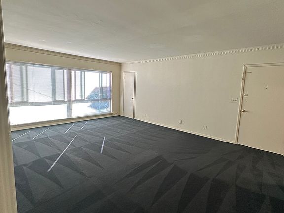 4th image of 552.5 Kelton Ave