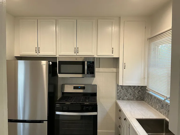 233 E La Veta 492 S — Photo 12