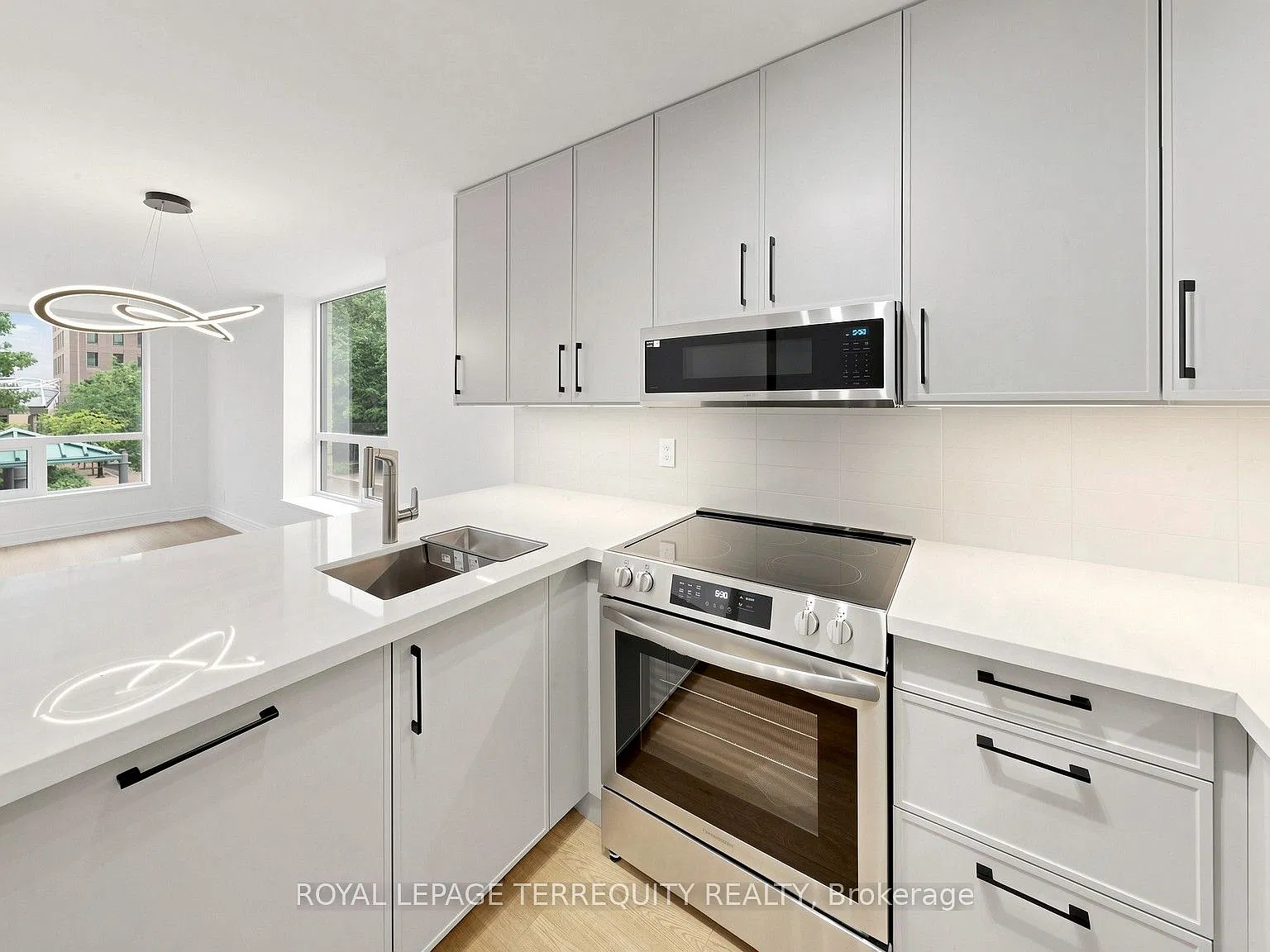 2 bed, $2,795 — Photo 4