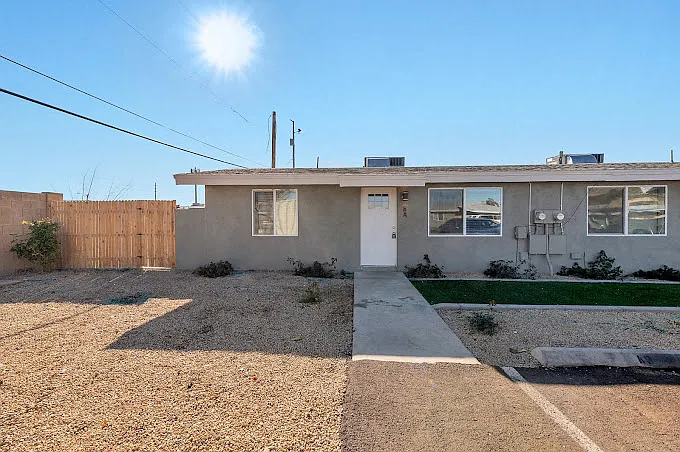 Desert Green — Photo 12