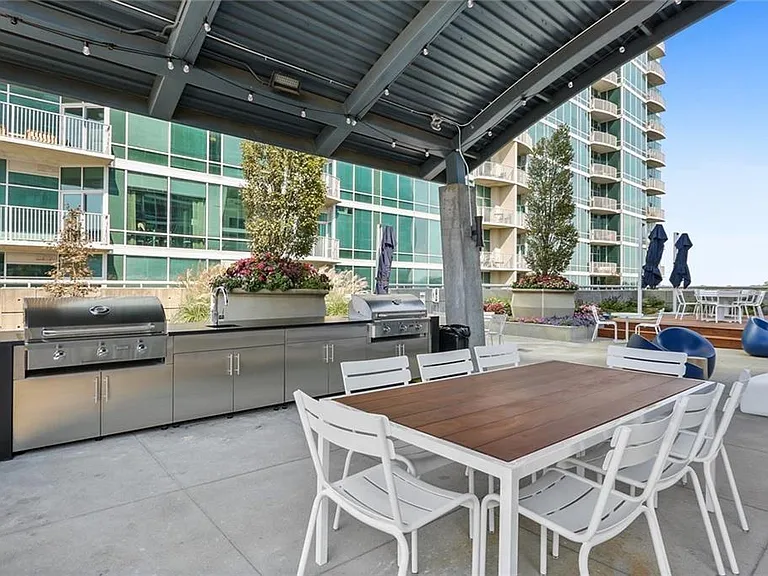 923 Peachtree St NE #831 — Photo 16