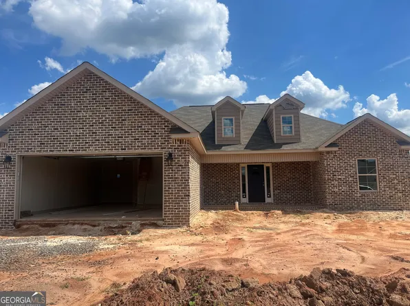 227 Overton Dr, Perry, GA 31069