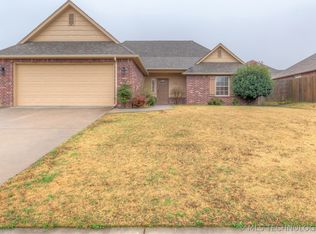 1412 E 145th St, Glenpool, OK 74033