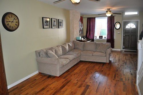 2nd image of 2435 E Somerset St