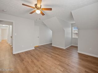 10945 Symington Cir, Louisville, KY 40241