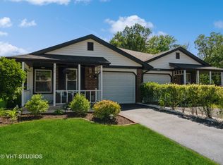 152 Pier Ct, Naperville, IL 60565