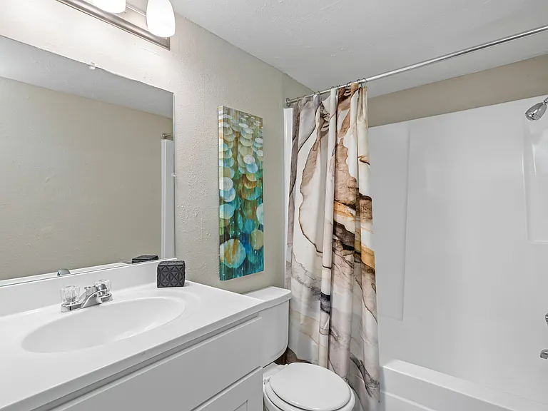 Enclave at Sabal Pointe Apartments — Photo 25
