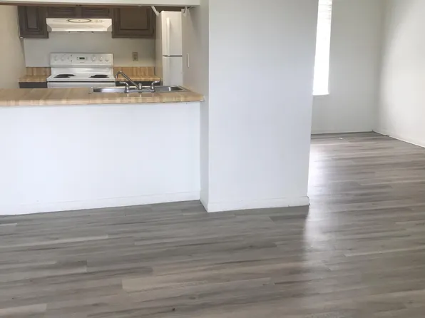 520 E Lagrange St APT 11, Lake Charles, LA 70605