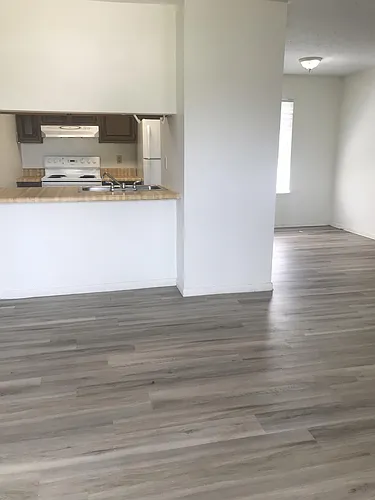 520 E Lagrange St #11 Photo 1