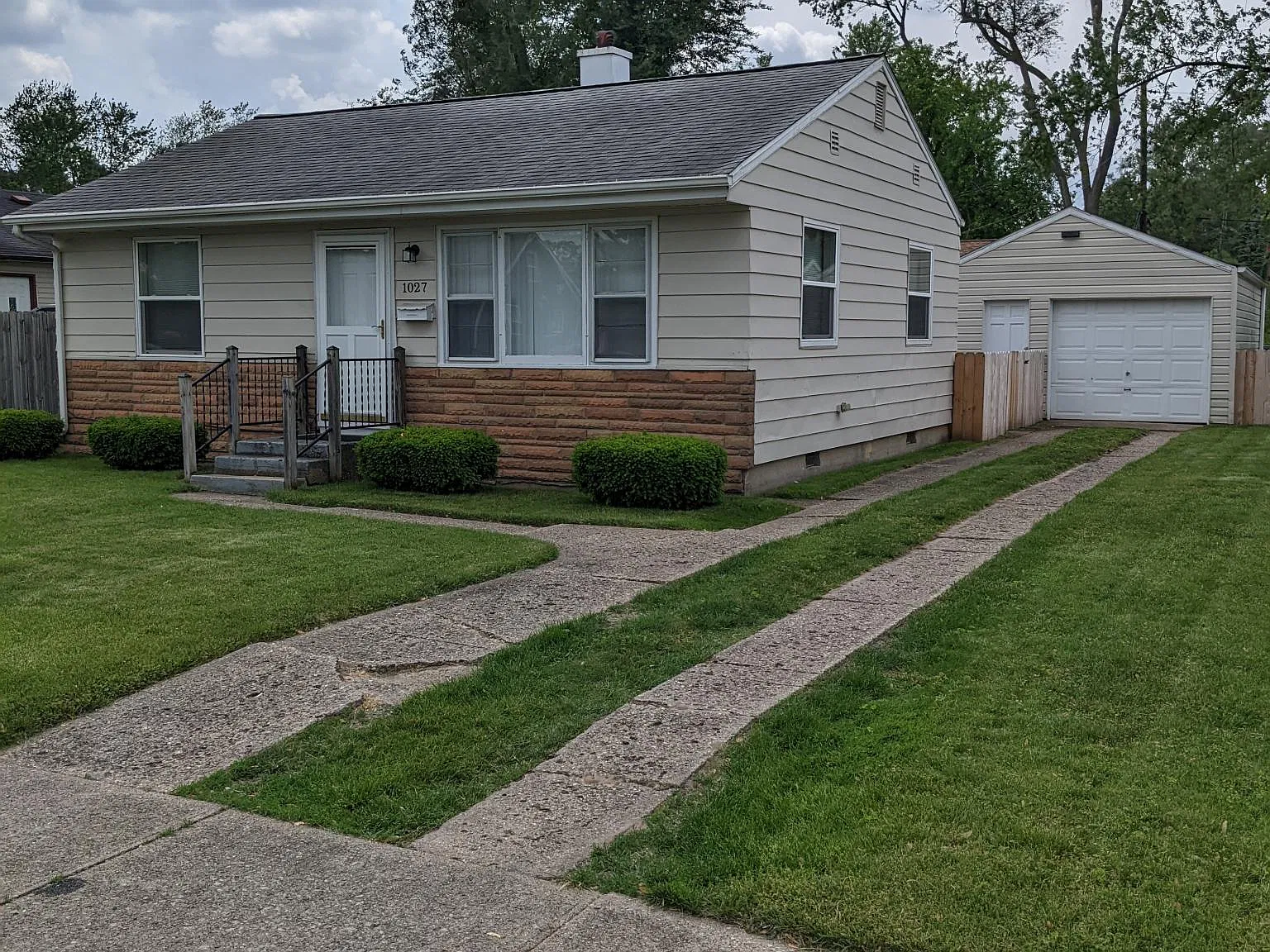 1027 S Edison Ave — Photo 2