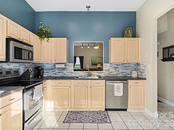 2nd image of 4520 Capstone Dr