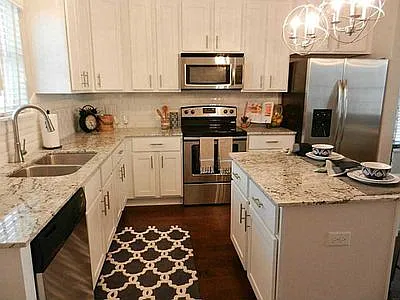 1220 Pithon St #23 — Photo 2