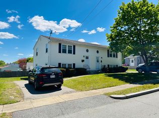 6 Hospital Rd, Riverside, RI 02915