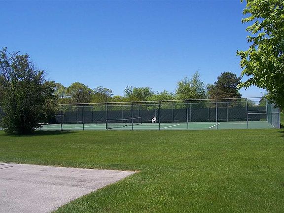 5th image of 217 Belvedere Terrace Dr APT 19