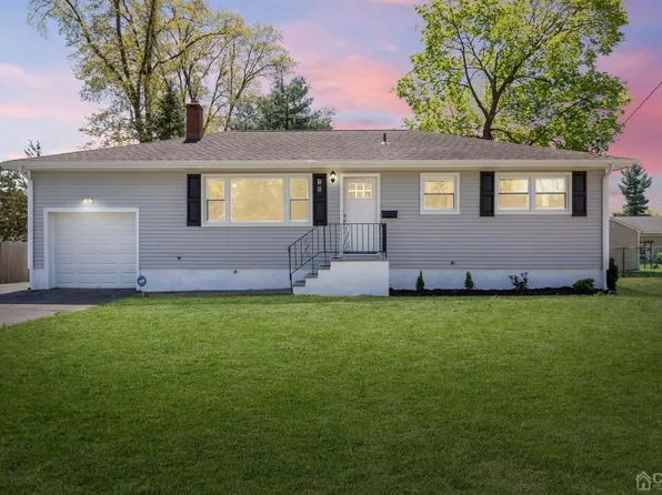 19 Tabb Ave, Piscataway, NJ 08854