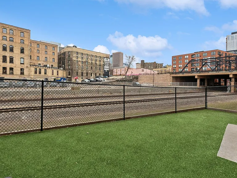 404 Washington Ave N #204 — Photo 17