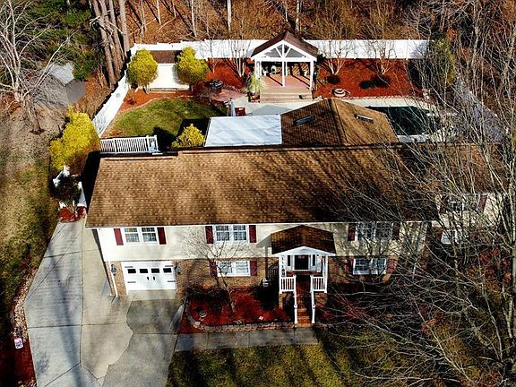 2nd image of 149 Sedgefield Dr