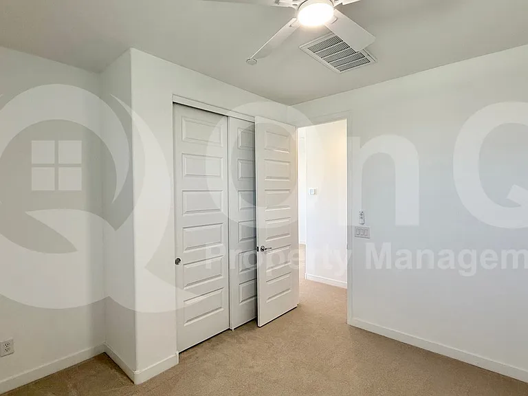 636 S Jacana Ln — Photo 15
