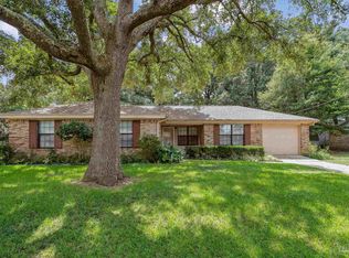 933 Candlestick Ct, Pensacola, FL 32514