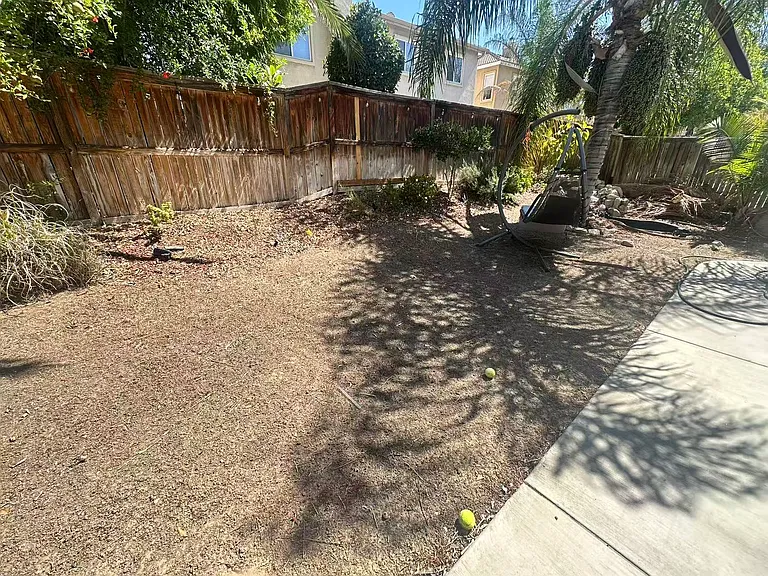 22358 Hawthorn Ave — Photo 18