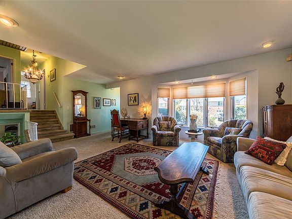 2nd image of 3808 Morton Ln