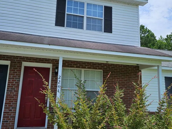 2244 Brandymill Ln, Jacksonville, NC 28546