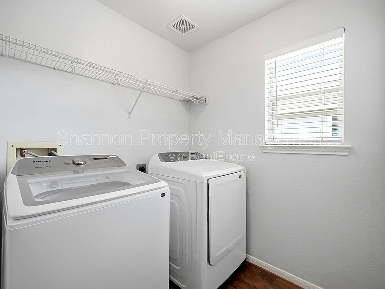 8010 Singing Sonnet Ln — Photo 22
