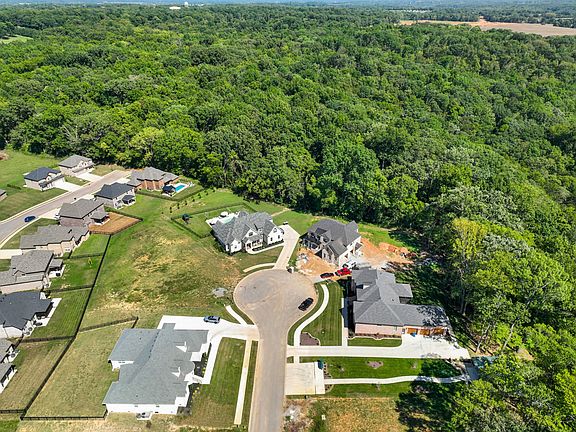 2nd image of 879 Shady Bluff Trl Lot 16