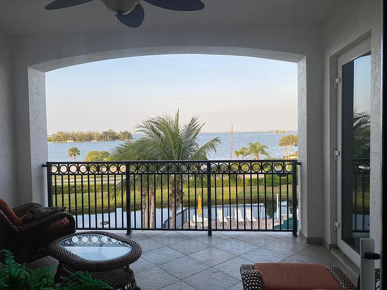Indian River Dr — Photo 2