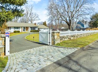 18 Wyndover Ln, Stamford, CT 06902