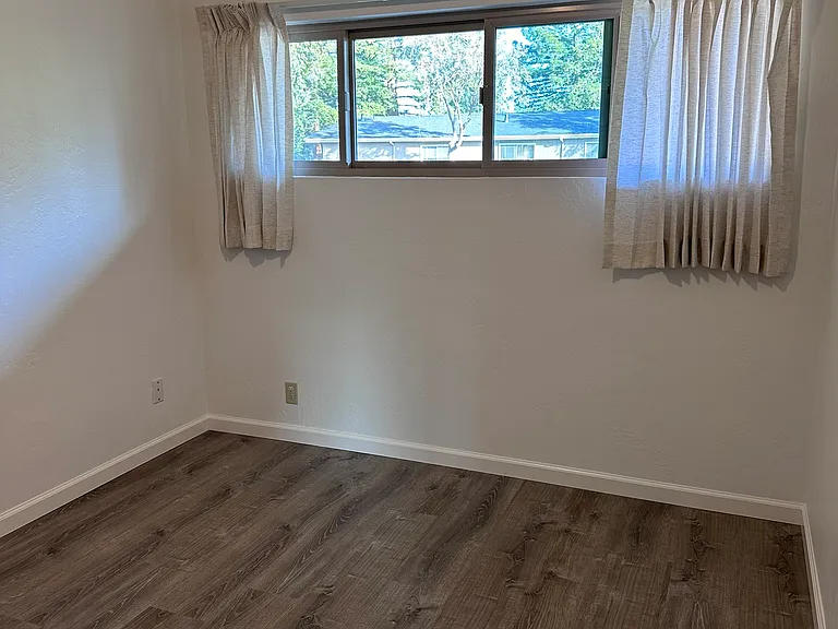 125 Neary St #10 — Photo 7