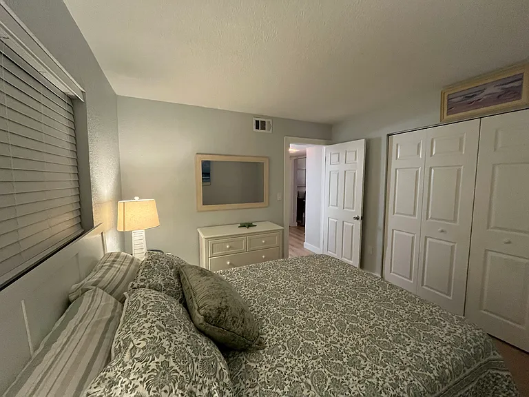 299 E Central Blvd #3 — Photo 14