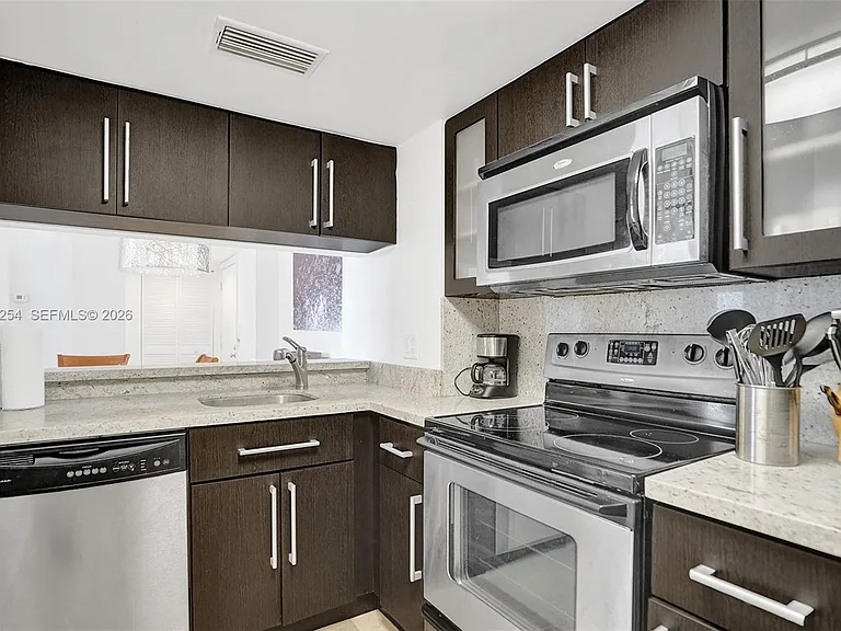 770 Claughton Island Dr #1014 — Photo 4