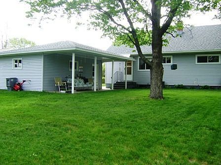 2nd image of 1835 Rainbow Ct